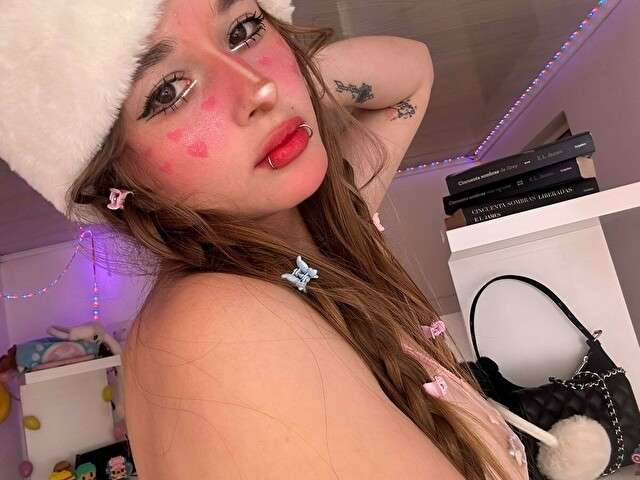 MADISSON free sexy photo