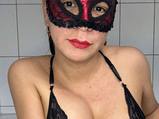 YANIRA92 free sexy photo