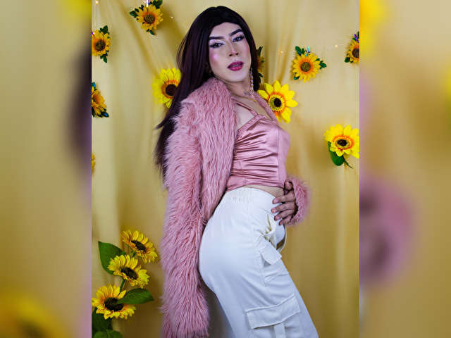 MAYATAYLOR free sexy photo