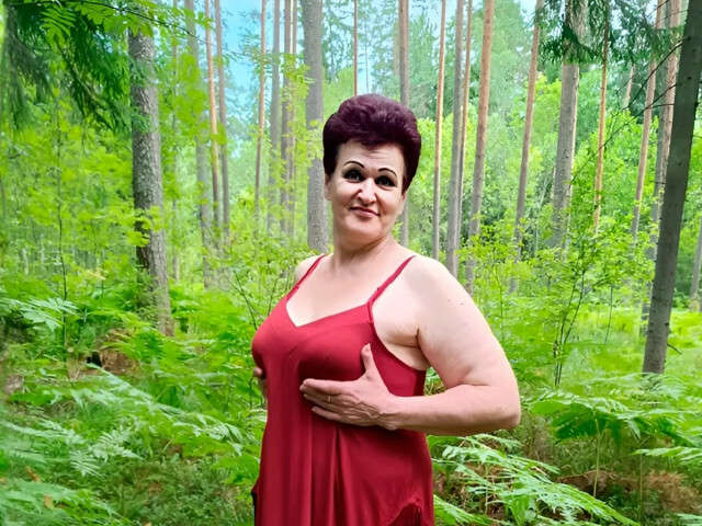 PAULAGOLD free hard sexy photo