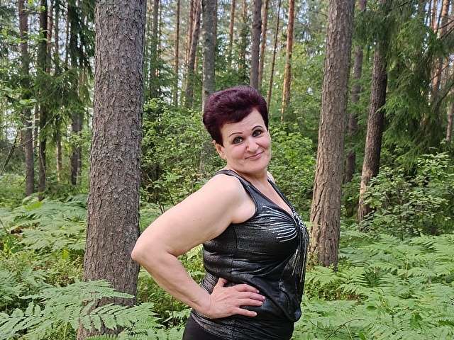 PAULAGOLD free sexy photo