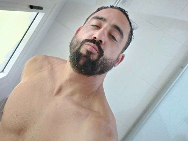 TRAVIESO36 free sexy photo