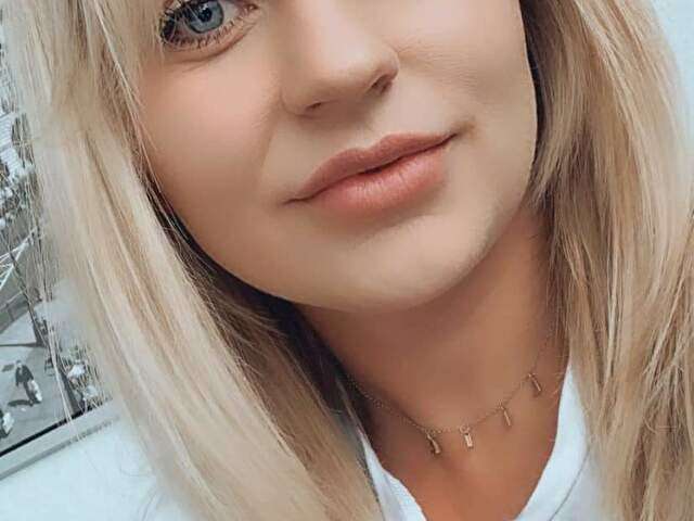 LORRAINEEE free sexy photo