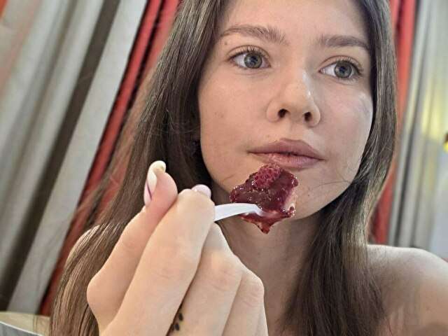 EXTRALILO free sexy photo