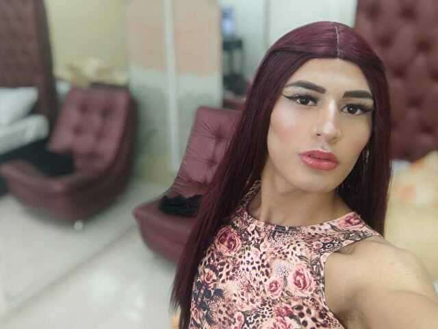 NAHOMIWHITTE1 free sexy photo