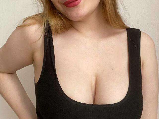 KRISSITACHI free sexy photo