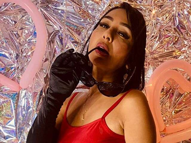 ALMAAA free sexy photo