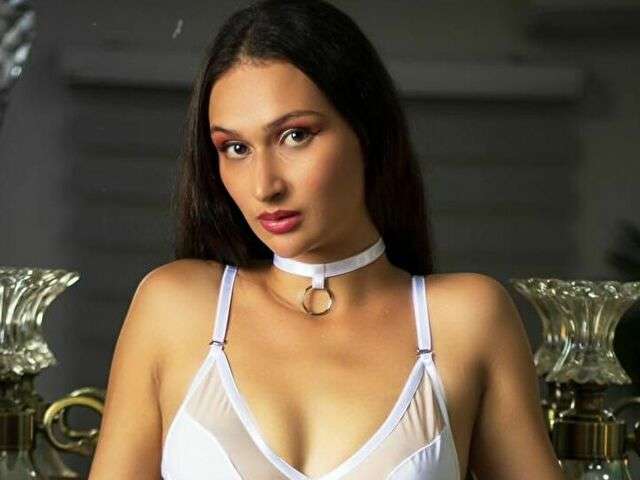 MIANNISTON free sexy photo