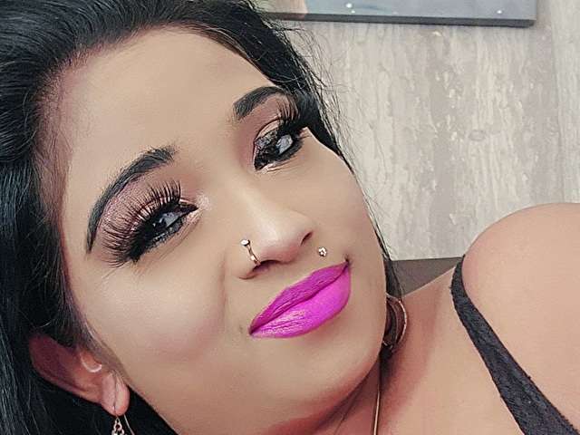 SANDYRAI free sexy photo