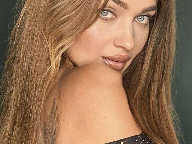 OLIVIAHOTTY free sexy photo
