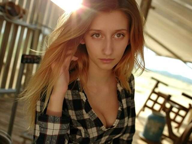 LUNAKISS free sexy photo