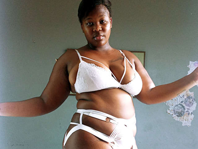HASTYCURVES free sexy photo