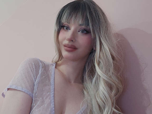 CHLOEKISS free sexy photo