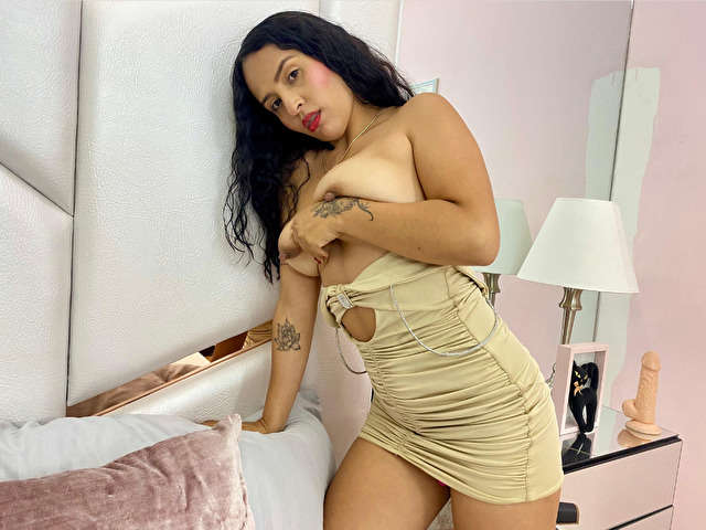 KARLASAENNZ free hard sexy photo