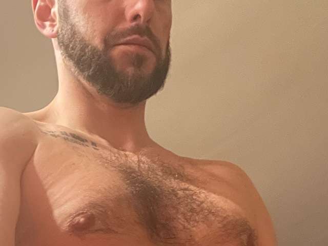 CUM4THETIPS free hard sexy photo