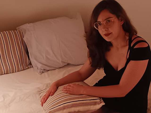 JOYCE free sexy photo