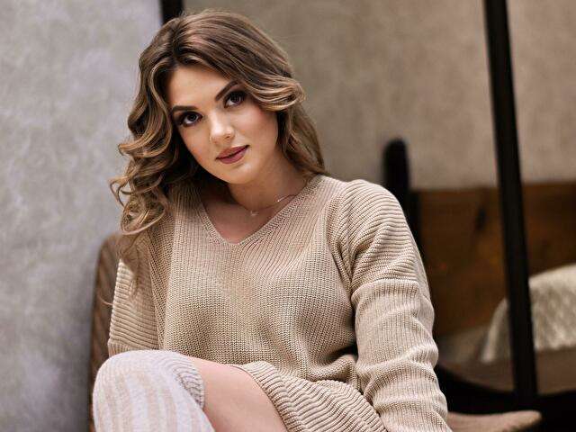 JULIACLOVER free sexy photo