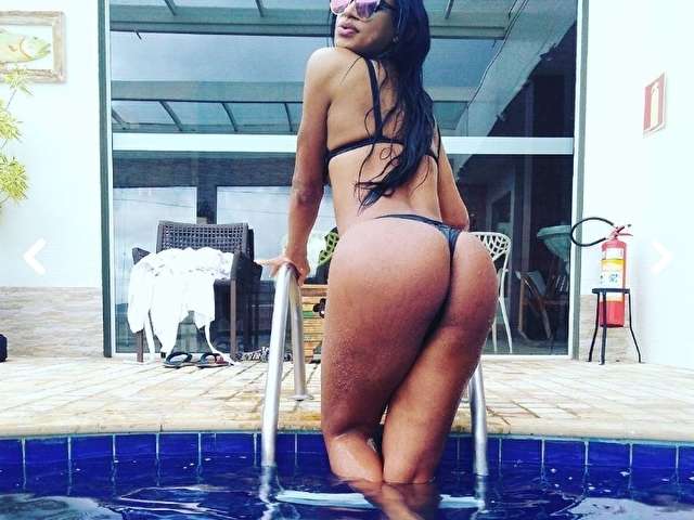 LOLIIIIIIITA free sexy photo