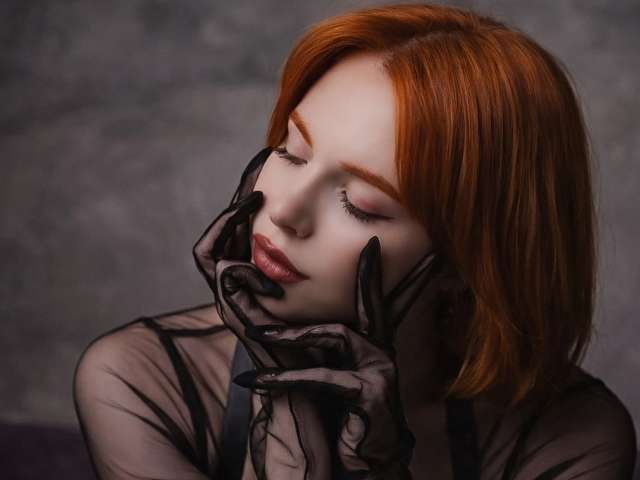 ELZASCARLETT free sexy photo