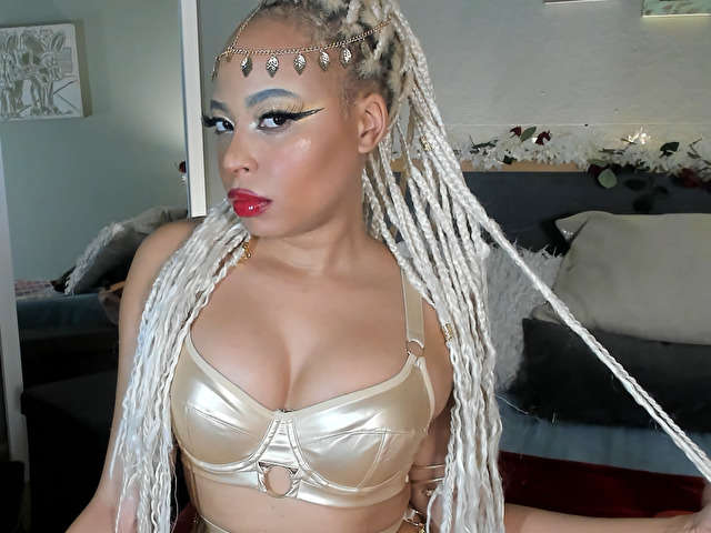 MISSKHETNISS free sexy photo