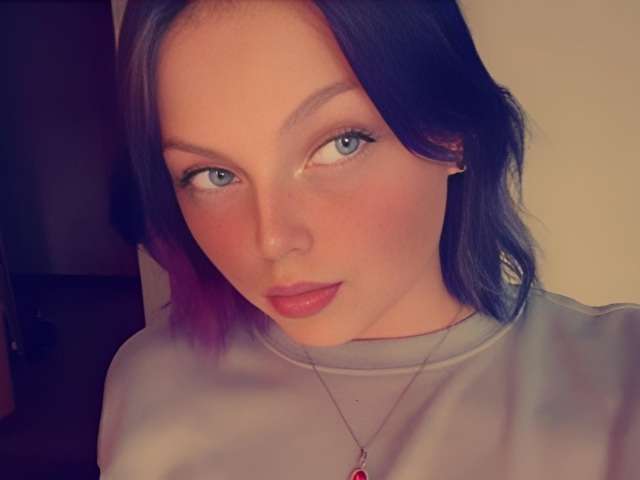 EMMYBIGTITS free sexy photo