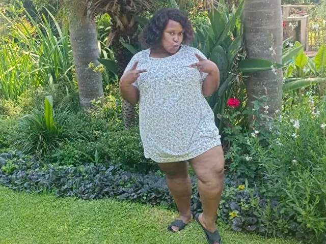 SINFORDBUSI free sexy photo