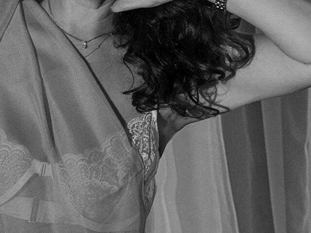LUCYBELLY free sexy photo