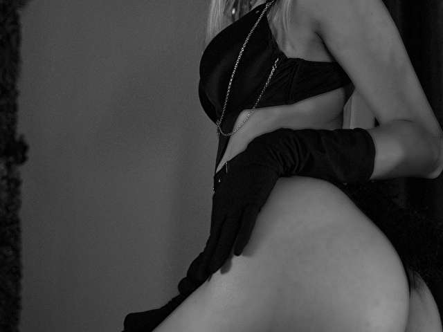ALESSIACROFT free sexy photo