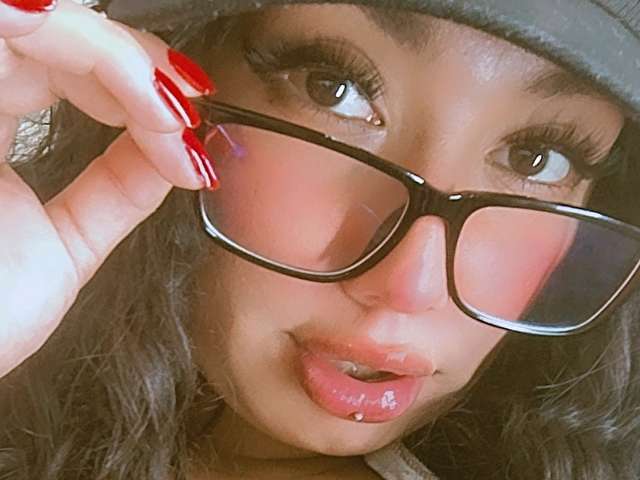 SOLEIIL free sexy photo