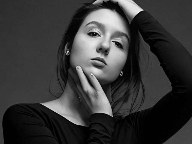 LUISAA free sexy photo