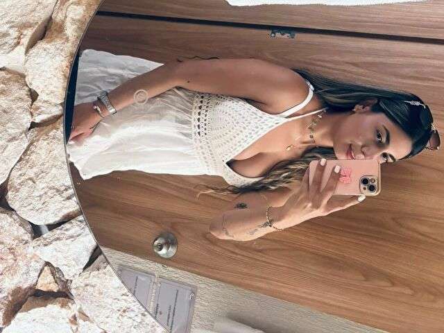 LUCYDAVIESS free sexy photo