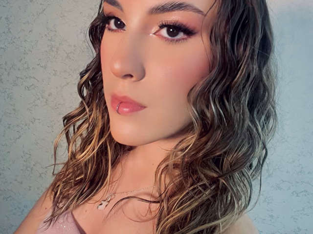 ARYABLOOM free sexy photo