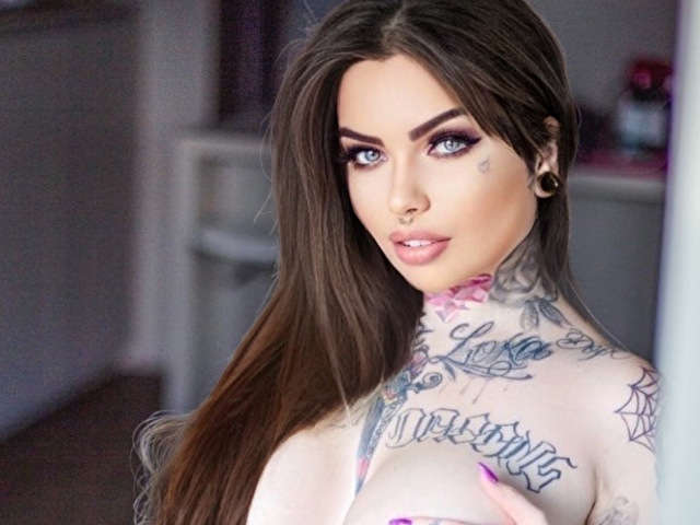 EMILYBLANCK free sexy photo