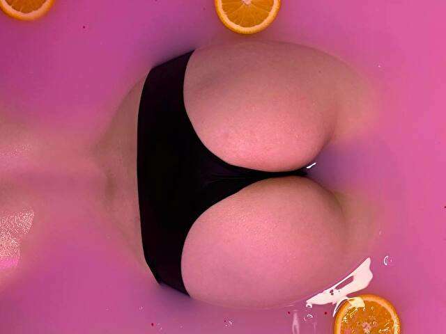 MIDNIGHTMI free sexy photo