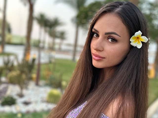 LEILALO9060 free sexy photo