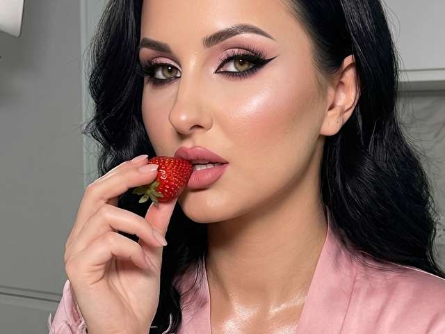 EMMYSWEET free sexy photo