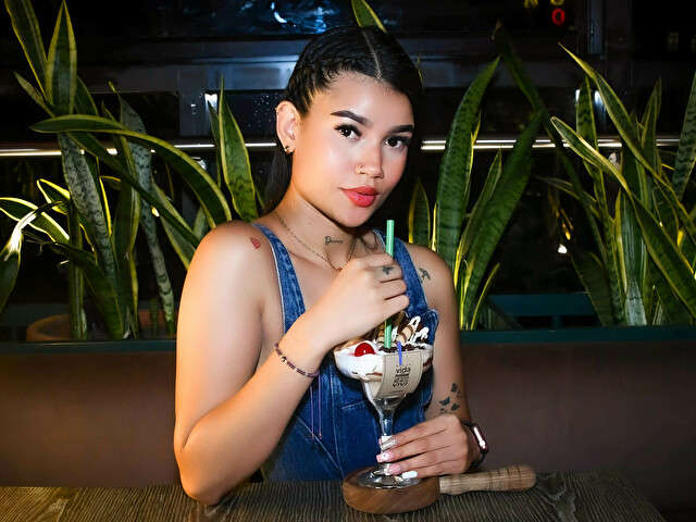 CHARLIEADAMS free sexy photo
