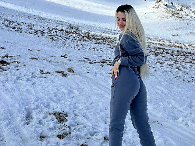 ISLA free sexy photo