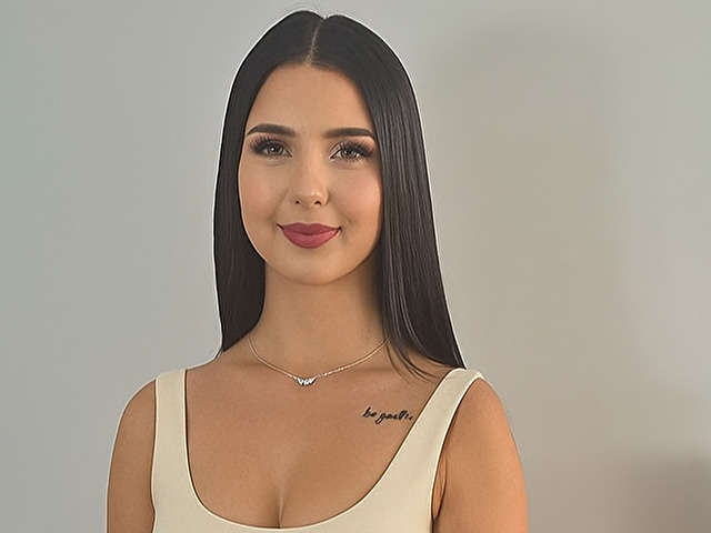 TALIAHOT free sexy photo