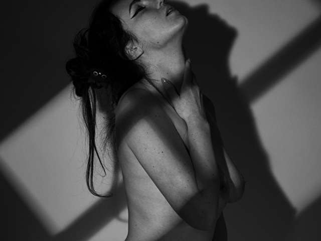 LYRASENSUAL free hard sexy photo
