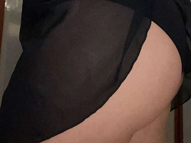 URDESIRE free sexy photo