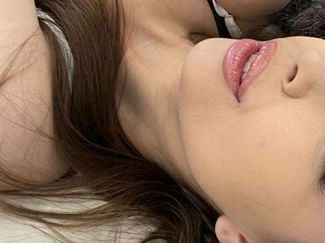 YULIANNAX free sexy photo