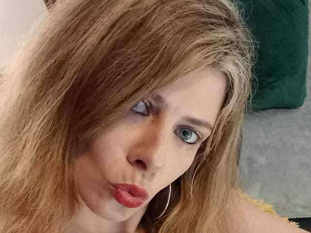 ANNEBLUEEYES free sexy photo