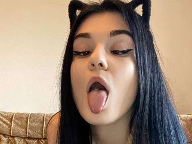 LUCYKITTY free sexy photo