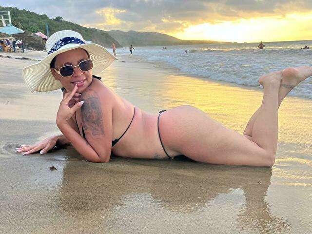 CHANTALLMILAN free sexy photo