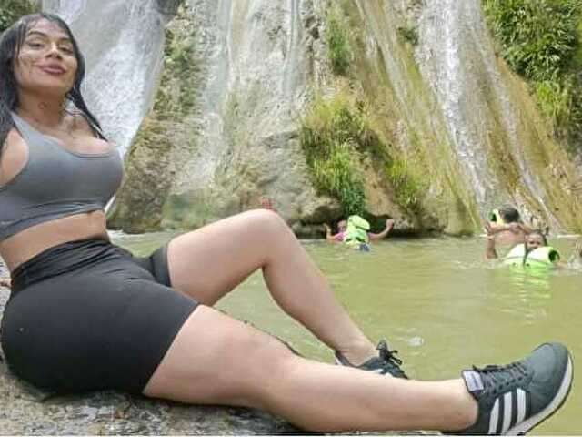 MIKEYLLA free sexy photo