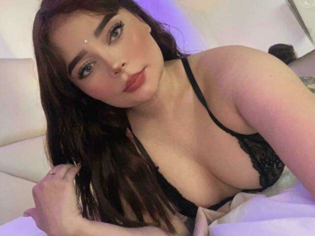 MIAJAMESS free sexy photo