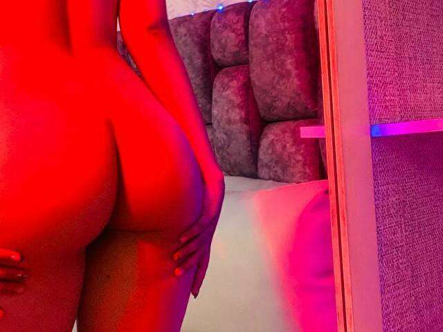 BRITANNY free hard sexy photo