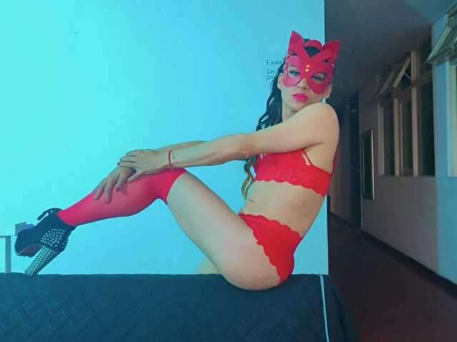 MARILYNEYES free sexy photo