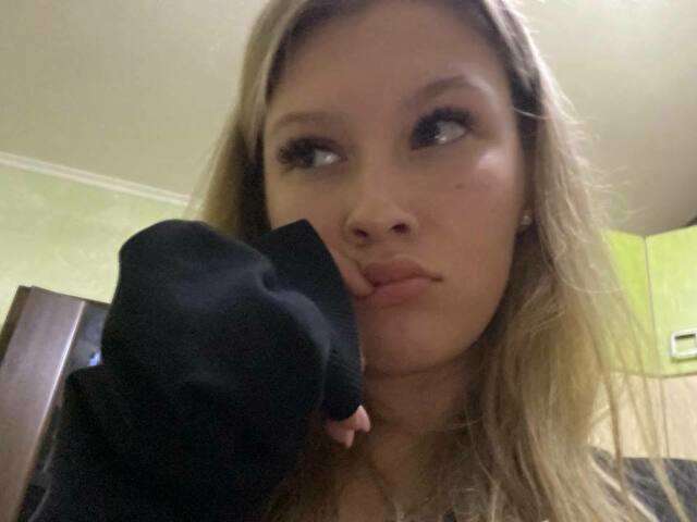 SKYEDAVIS1 free sexy photo